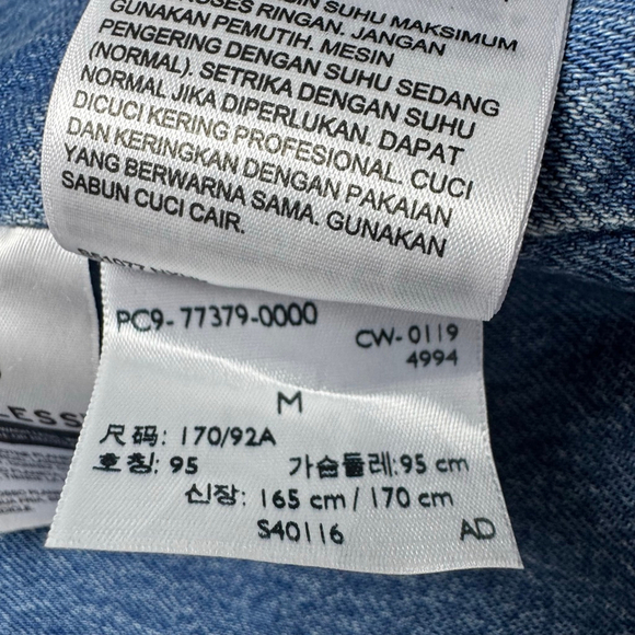 NWT Levi's Premium Sherpa Denim Trucker Jacket M Blue White - Picture 6 of 12